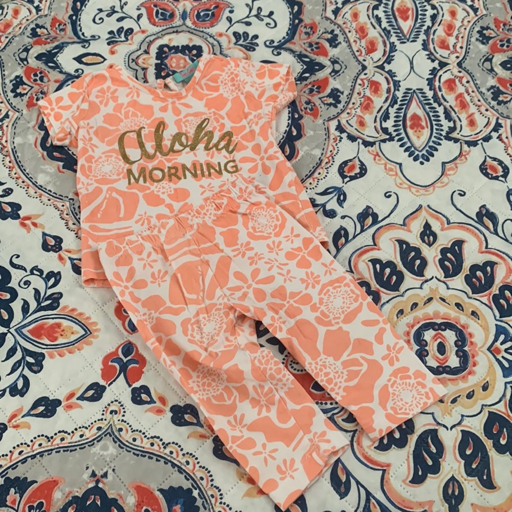 Two piece set